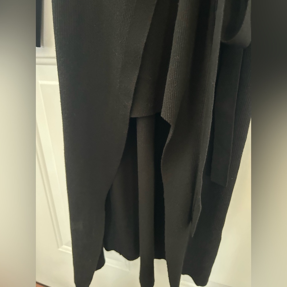 Banana Republic Women's Long Black Ribbed Sweater Wrap Size Small - Picture 9 of 12
